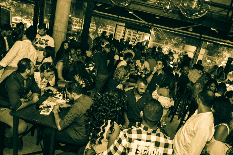 Bistrobar Live Hamra on Saturday Night